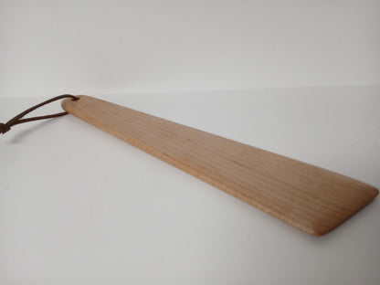 Finished with food safe oil and handcrafted. Maple Hardwood wood turner for cooking